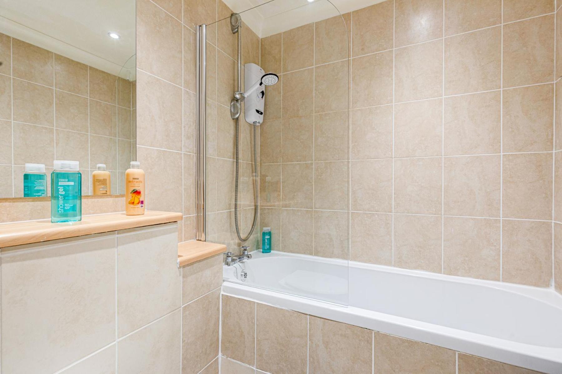 Luxstay2 Earls Court Apartment - Sleeps Up To 8 Лондон Екстер'єр фото